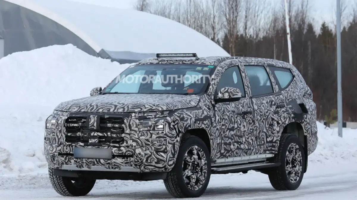 Mengintip Interior Mitsubishi Pajero 2026 Terbaru: Perpaduan DNA Tangguh dan Teknologi Modern (Motor Authority)