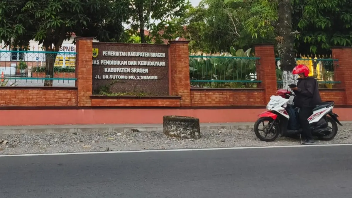 Kantor Disdikbud Kabupaten Sragen. (Ahmad Khairudin/Radar Solo)