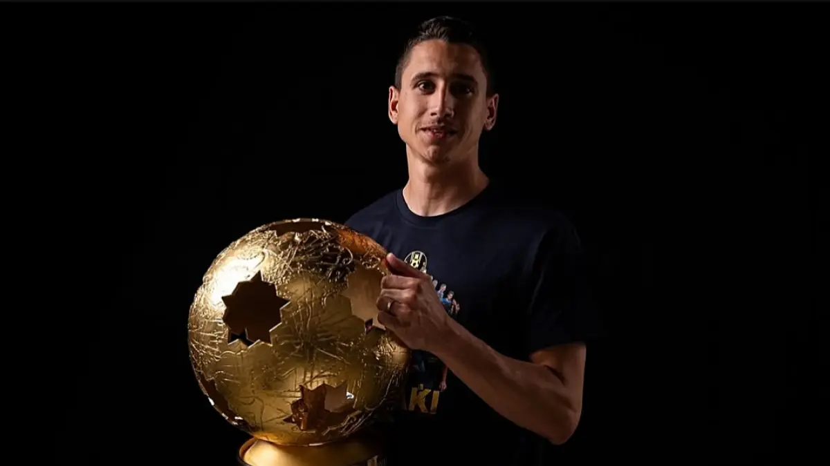 Luka Menalo Jadi Rekrutan Ketiga Maung Bandung di Super League 2026/2027