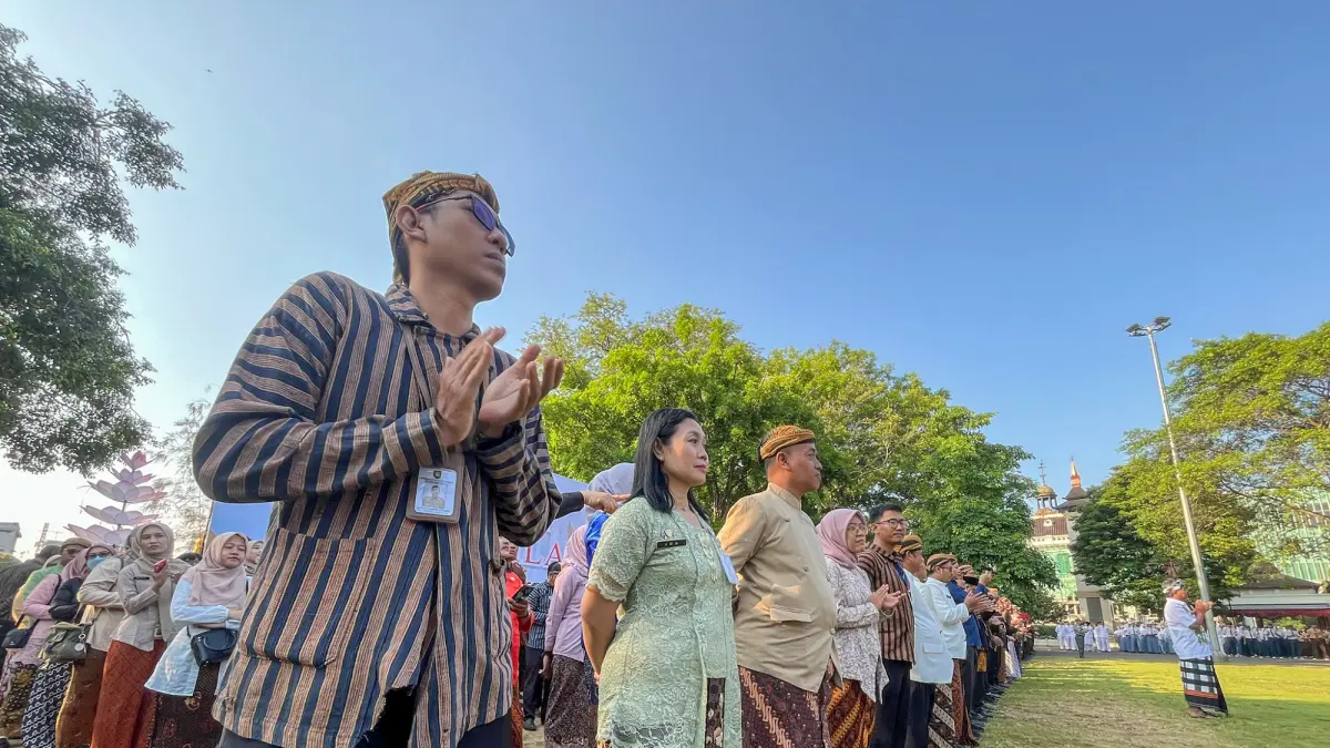 ASN Pemkot Solo dituntut menguasai bahasa asing. (M Ihsan/Radar Solo)