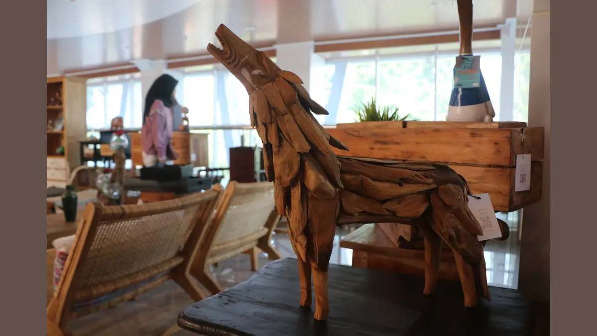 Srikayu Furni Fest Road to Interfex sebagai ajang promosi produk furnitur karya perajin lokal menuju pasar yang lebih luas. (ARIEF B/RADAR SOLO)