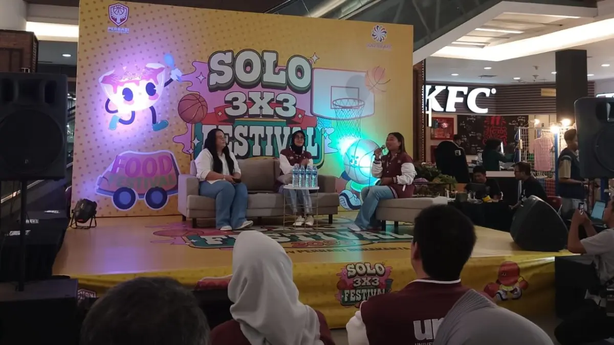 Wakil Wali Kota Solo Astrid Widayani hadiri talkshow bertema "Membangun Generasi Unggul Melalui Sport Tourism dan Edukasi" yang digelar di Solo Square, Sabtu (4/7/2026). Kegiatan ini sebagai rangkaian Solo 3x3 Festival yang diselenggarakan Perbasi Kota Solo. (ISTIMEWA)