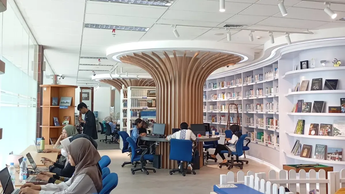 Suasana di dalam Sakalasastra, Perpustakaan Bank Indonesia (Foto: Annas Rohmanda Purbaningrum)