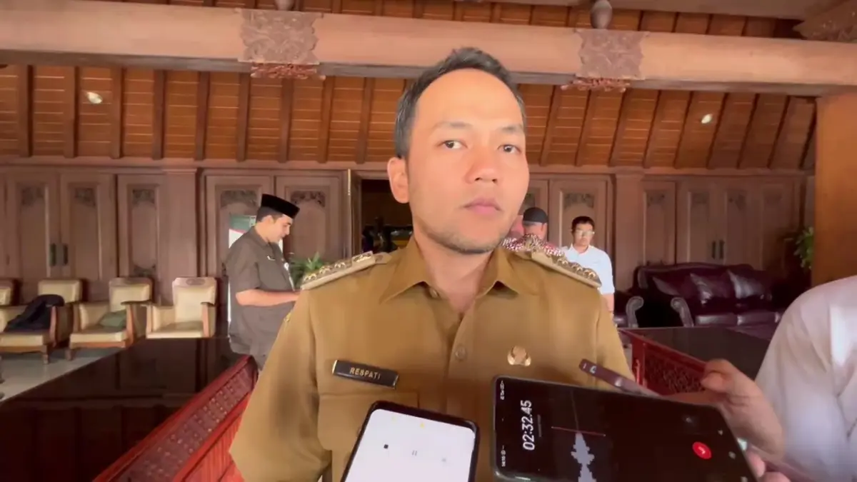 Wali Kota Solo Respati Ardi usai rapat paripurna DPRD Solo, Senin (6/7/2026). (A Christian/Radar Solo)