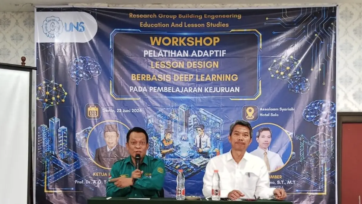 Guru berdiskusi mengenai penyusunan tujuan pembelajaran, aktivitas berbasis pemecahan masalah, pemanfaatan teknologi digital, hingga asesmen autentik. (DOK.UNS)