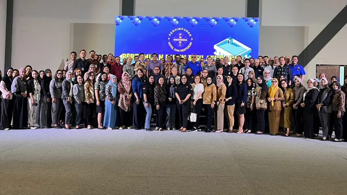 Seluruh peserta silaturahmi & Pertemuan Rutin yang digelar BPC PHRI Kota Surakarta di Convention Hall Terminal Tirtonadi, Selasa (7/7/2026). (DOK.BPC PHRI KOTA SURAKARTA)