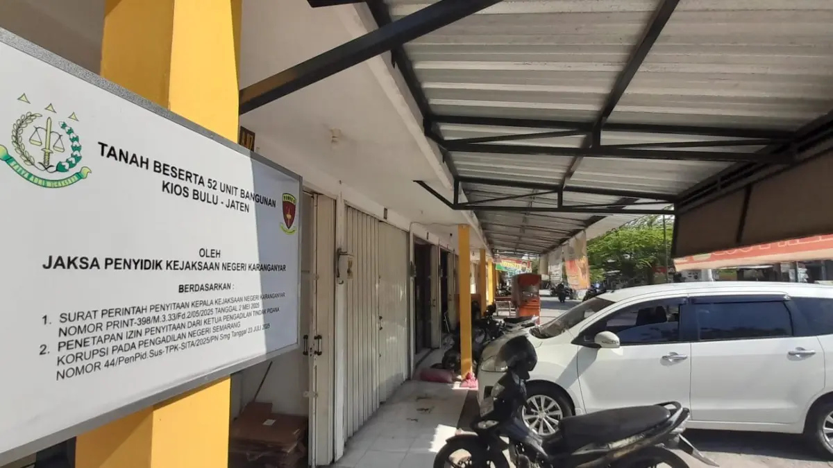 Kondisi kios aset Pemdes Jaten yang disita Kejari Karanganyar. (Rudi Hartono/Radar Solo)