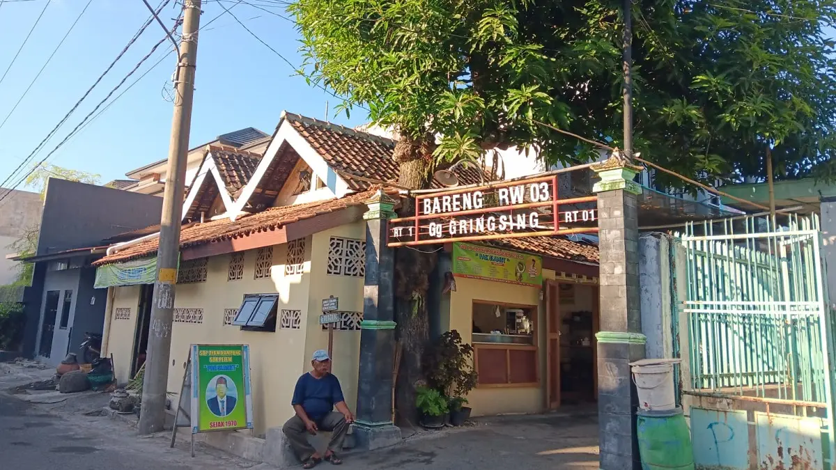 Gurihnya Sop Ayam Kampung Sor Pelem Pak Slamet, Jaga Resep Warisan Sejak 1970 dari Jualan Pikulan hingga Jadi Legenda Kuliner Klaten (ANGGA PURENDA/RADAR SOLO)