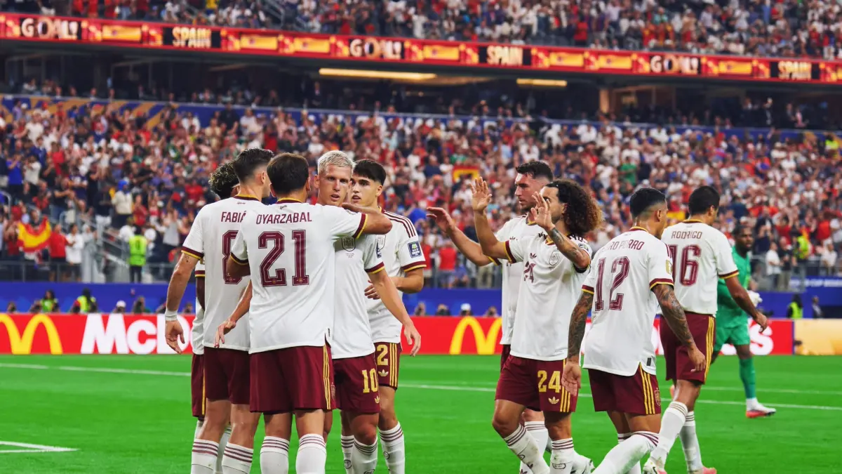 Mikel Oyarzabal, merayakan gol pertama timnya dalam pertandingan semifinal turnamen sepak bola Piala Dunia 2026 antara Prancis dan Spanyol di Stadion Dallas, Arlington, pada 14 Juli 2026. (https://x.com/SpainIsFootball)