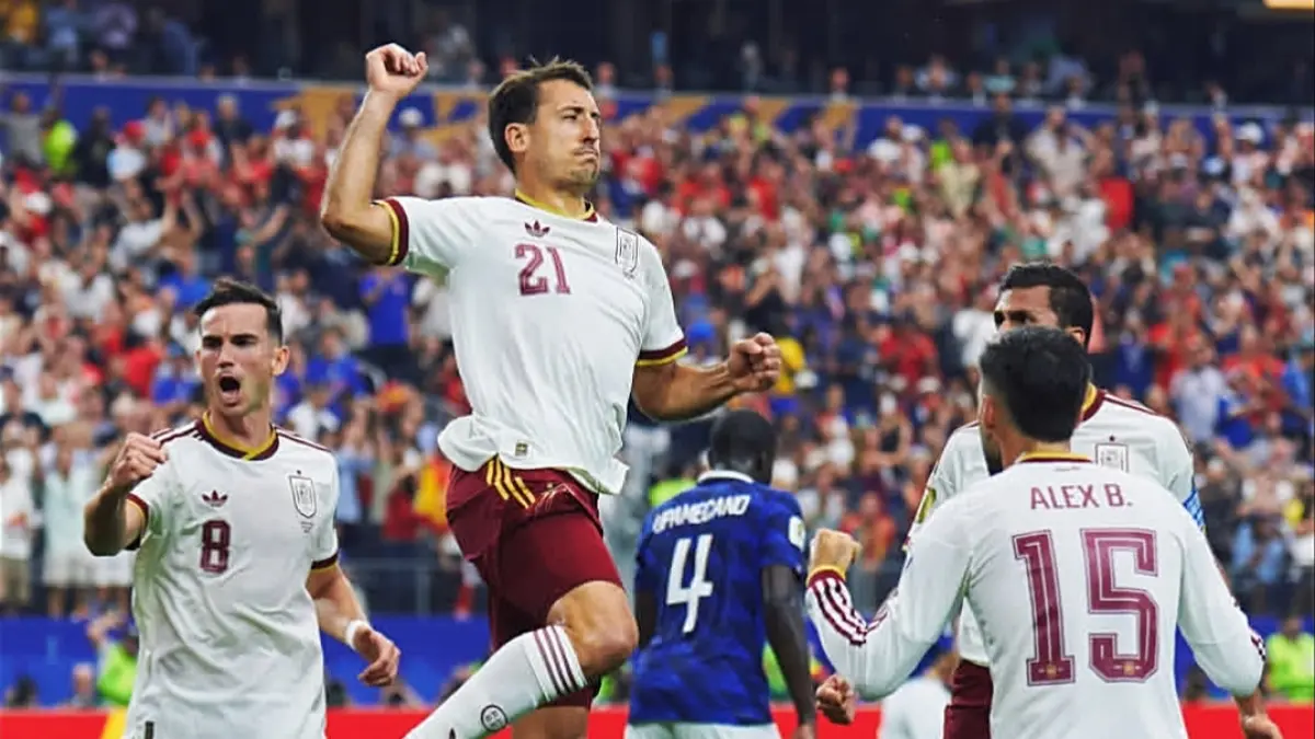 Para pemain Timnas Spanyol merayakan gol ke gawang Prancis di semifinal Piala Dunia 2026. (INSTAGRAM REAL SOCIEDAD) 