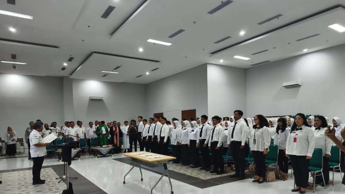 Pelantikan PNS Pemkab Sragen formasi 2024 di Aula Pemda Terpadu Sragen, Rabu (15/7/2026). (Ahmad Khairudin/Radar Solo)