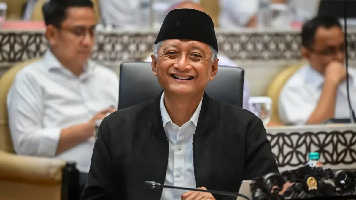 Menteri Pekerjaan Umum (PU) Dody Hanggodo bersiap mengikuti rapat kerja dengan Komisi V DPR di Kompleks Parlemen, Senayan, Jakarta, Selasa (2/6/2026). ANTARA FOTO/Rivan Awal Lingga/wsj.