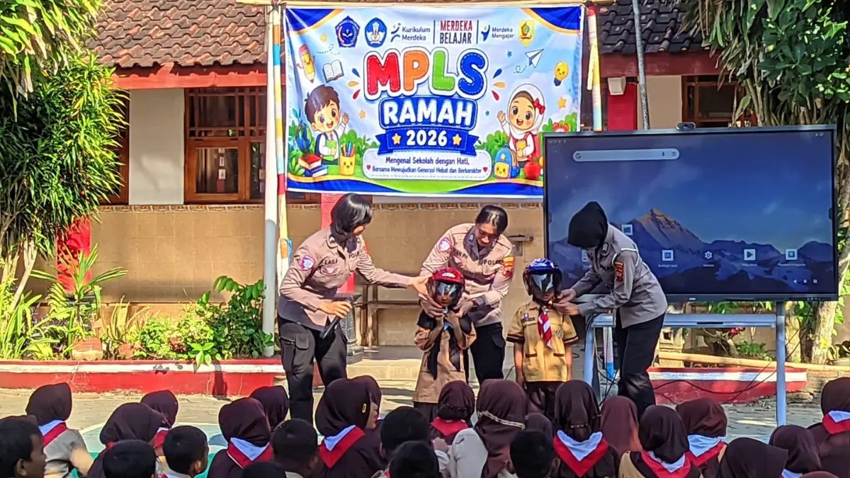 MPLS di SDN 3 Keloran, Kecamatan Selogiri, Wonogiri diikuti seluruh siswa sekolah, Jumat (17/6/2026). (IWAN ADI/RADAR SOLO)