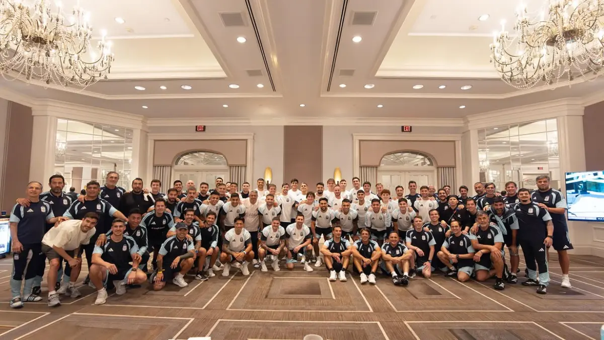 Para pemain, tim kepelatihan, dan staff Timnas Argentina berkumpul jelang final Piala Dunia2026. (INSTAGRAM LIONEL MESSI)