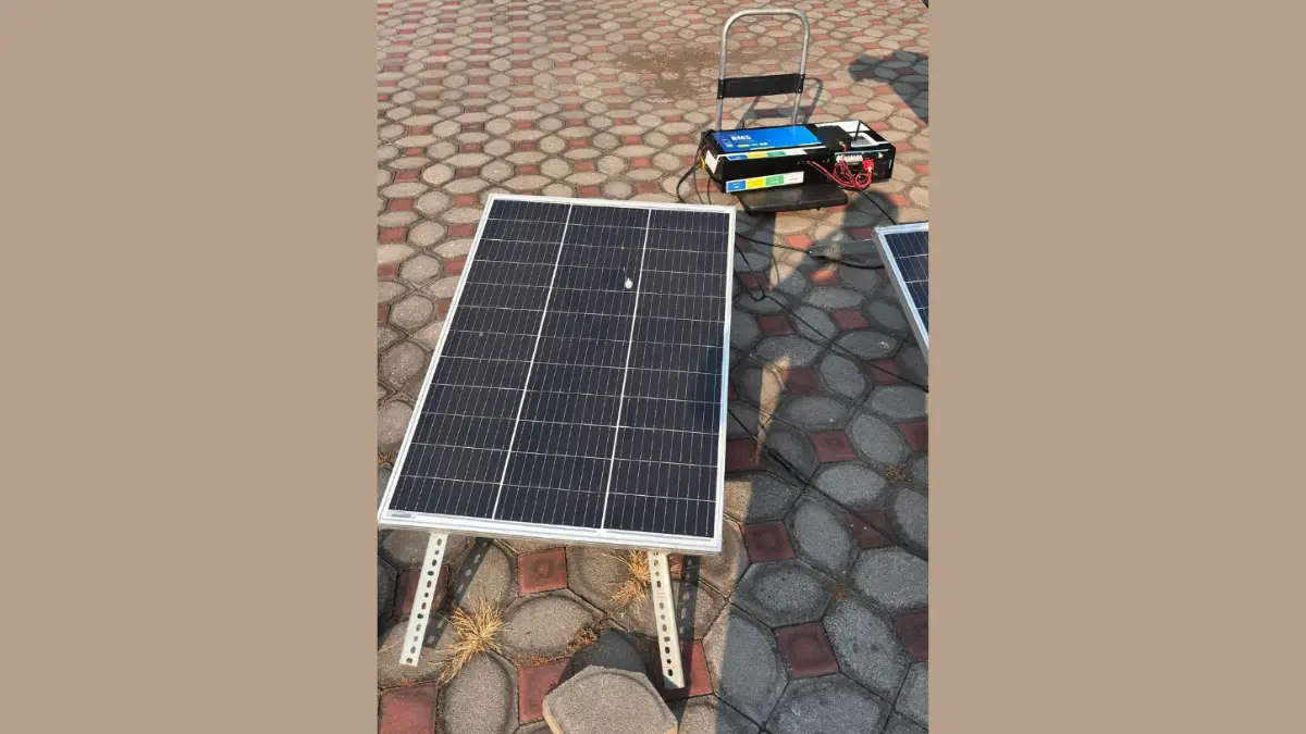 Pengujian produk BMS terintegrasi panel surya. (DOK.UNS)