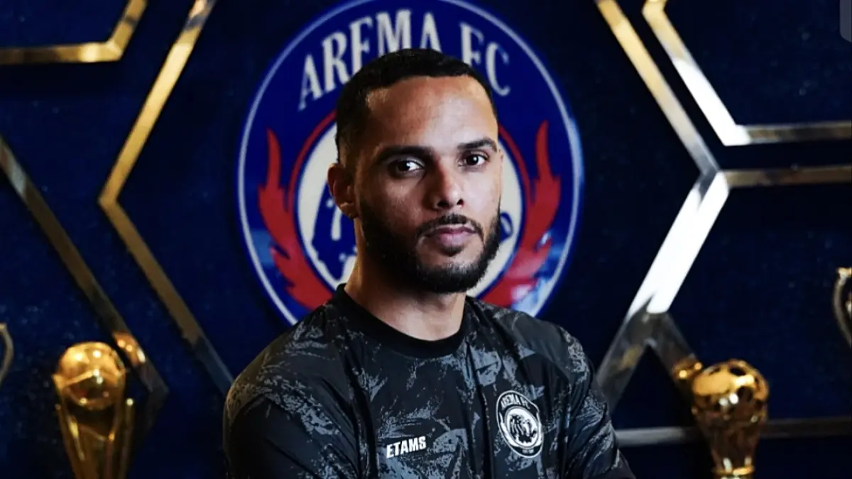 Raianderson da Costa Morais atau yang lebih dikenal dengan Careca, resmi bergabung Arema FC. (Tim Media Arema FC) 