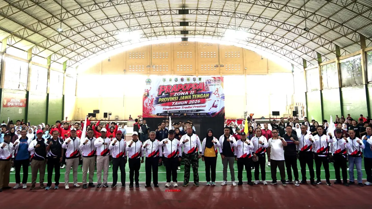 Pembukaan Pra POPDA Zona II dipimpin Wakil Bupati (Wabup) Wonogiri Imron Rizkyarno di GOR Giri Mandala Wonogiri, Selasa (21/7/2026). (IWAN ADI/RADAR SOLO)