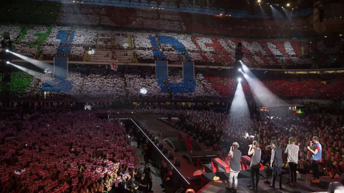 Penampilan One Direction di Panggung Konser. (Instagram: onedirection) 
