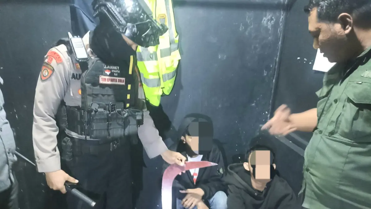 Dua residivis diamankan Tim Polresta Solo karena kedapatan membawa celurit di jalanan. (Humas Polresta Solo)