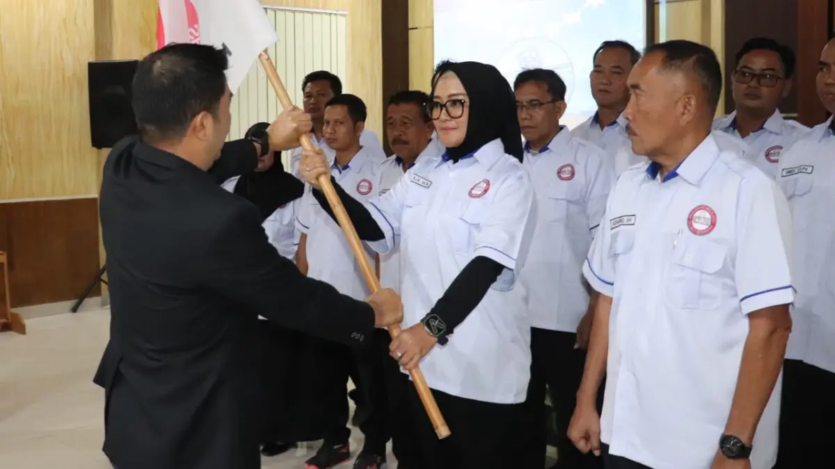 Kapolres Sragen AKBP Dewiana Syamsu Indyasari dilantik jadi Ketua PBVSI Sragen. (Ahmad Khairudin/Radar Solo)