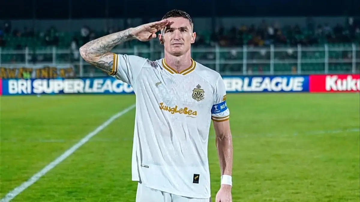 Slavko Damjanovic saat membela Bhayangkara FC di Super League 2025/2026. (INSTAGRAM @slavko_23) 