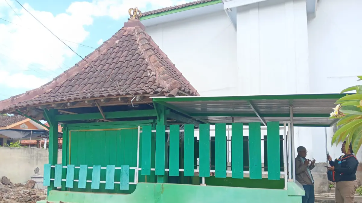 Makam KH Imam Rozi berjuluk Singo Manjat di Desa Tempursari, Kecamatan Ngawen, Klaten, Rabu (22/7/2026) (Angga Purenda/Radar Solo-Mistik)