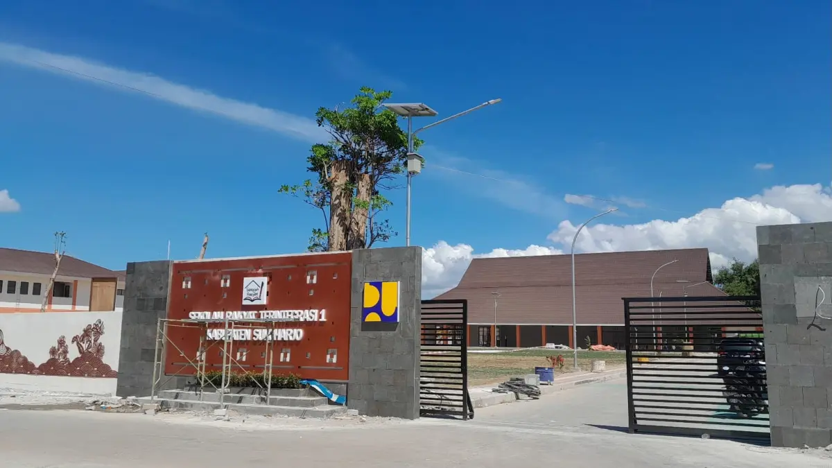 Proyek Sekolah Rakyat Sukoharjo di di Dusun Gabahan, Kelurahan Jombor, Kecamatan Bendosari, Jumat (24/7). (Iwan Kawul/Radar Solo)