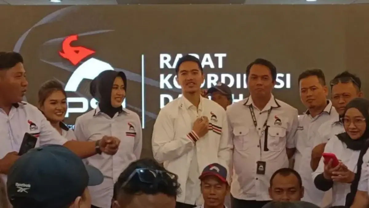 Kaesang Pangarep Umumkan Maju Caleg DPR RI Dapil V Jateng 2029, Fokus Garap Suara Solo (ANTARA/Aris Wasita)