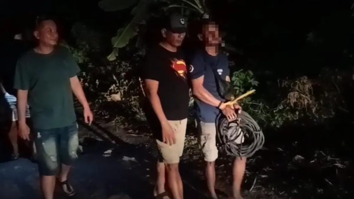 Salah satu pelaku pencurian kabel listrik pabrik senilai puluhan juta rupiah di PT Tantra Textile Industri Unit 3, Kecamatan Jaten, Karanganyar dibekuk Satreskrim Polres Karanganyar. (DOK.POLRES KARANGANYAR)