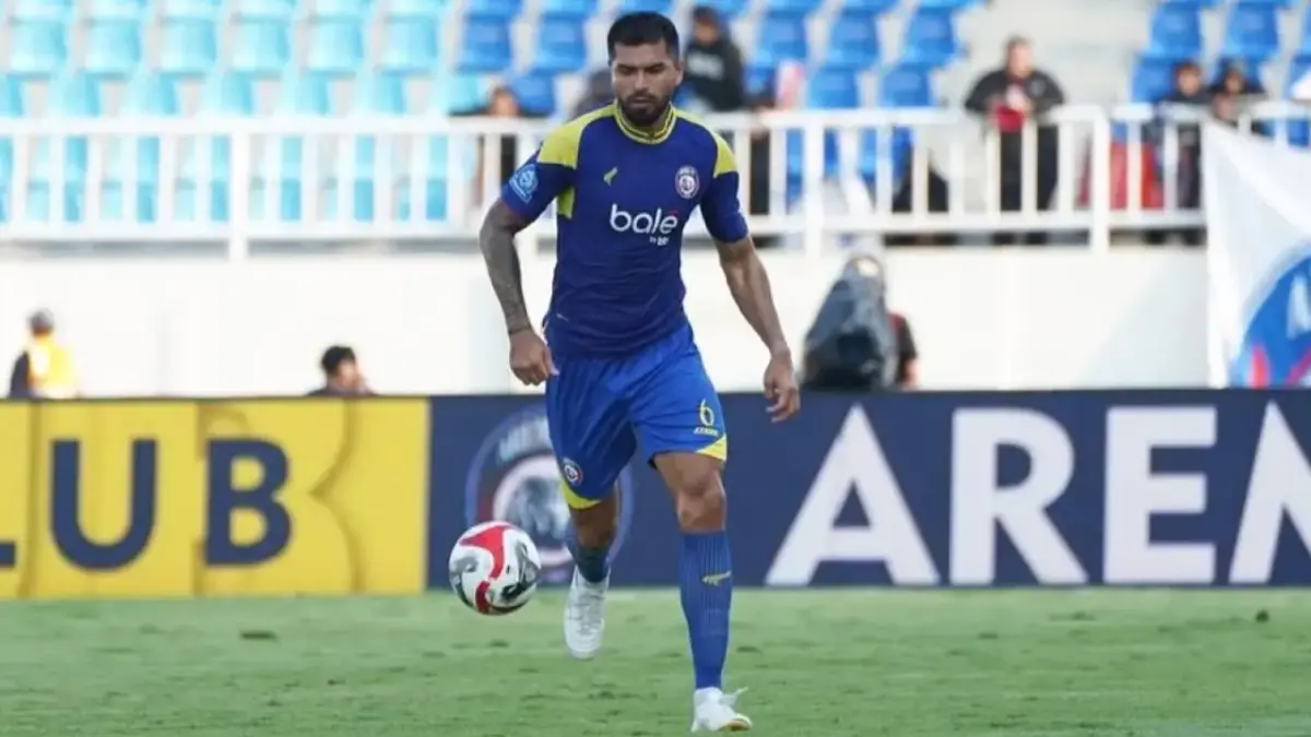 Pemain Arema FC Julian Guevara. (JawaPos.com)