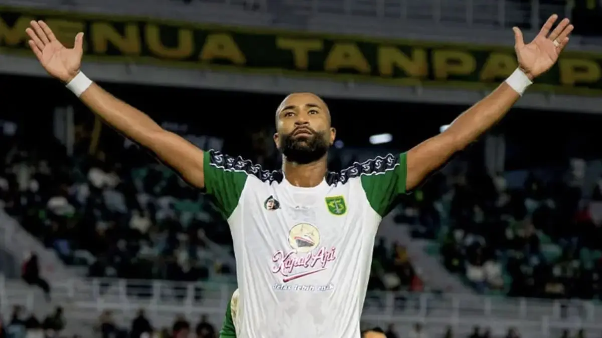 Selebrasi Yuran Fernandez usai merobek gawang PSMS Medan di babak pertama Piala Presiden 2026, Rabu (29/7/2026). (JawaPos.com/Persebaya)
