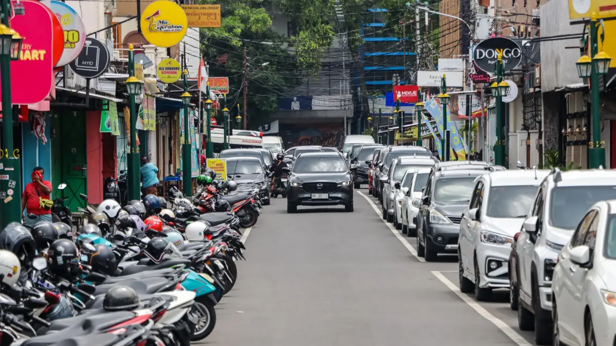 Pengguna parkir di Kota Solo bakal lebih nyaman setelah dibentuk satgas parkir. (M Ihsan/Radar Solo)