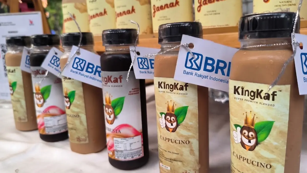 Berangkat dari kepedulian terhadap nasib para petani kopi di Kabupaten Batang, Jawa Tengah, Ika Yuanita memberanikan diri merintis PT Kingkaf Makmur Sejahtera sejak tahun 2017. (DOK.BRI)