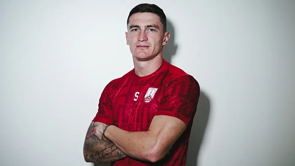 Slavko Damjanovic resmi berseragam Persis Solo. (Tim Media Persis Solo) 