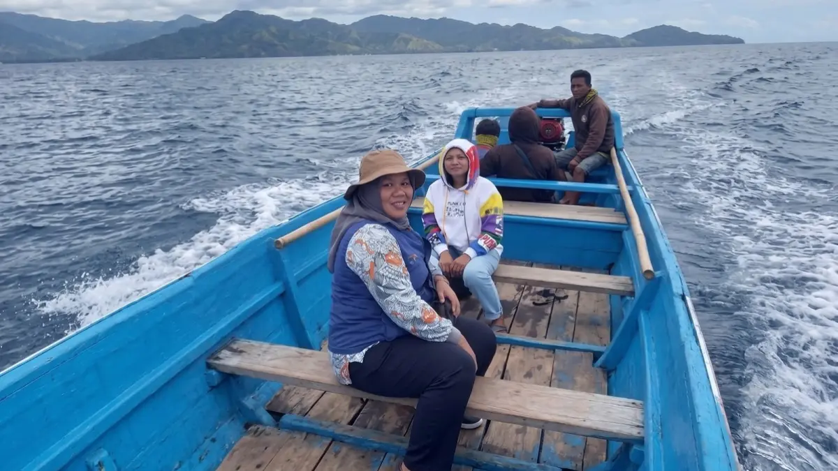 Terjang Ombak Demi Nasabah, Kisah Mantri BRI Buka Akses Finansial hingga Perbaiki Nasib Nelayan Pulau Seram (BRI)
