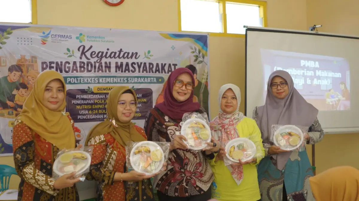 ILMU BERHARGA: Kegiatan ini menggelar praktik Pemberian Makan Bayi dan Anak (PMBA).