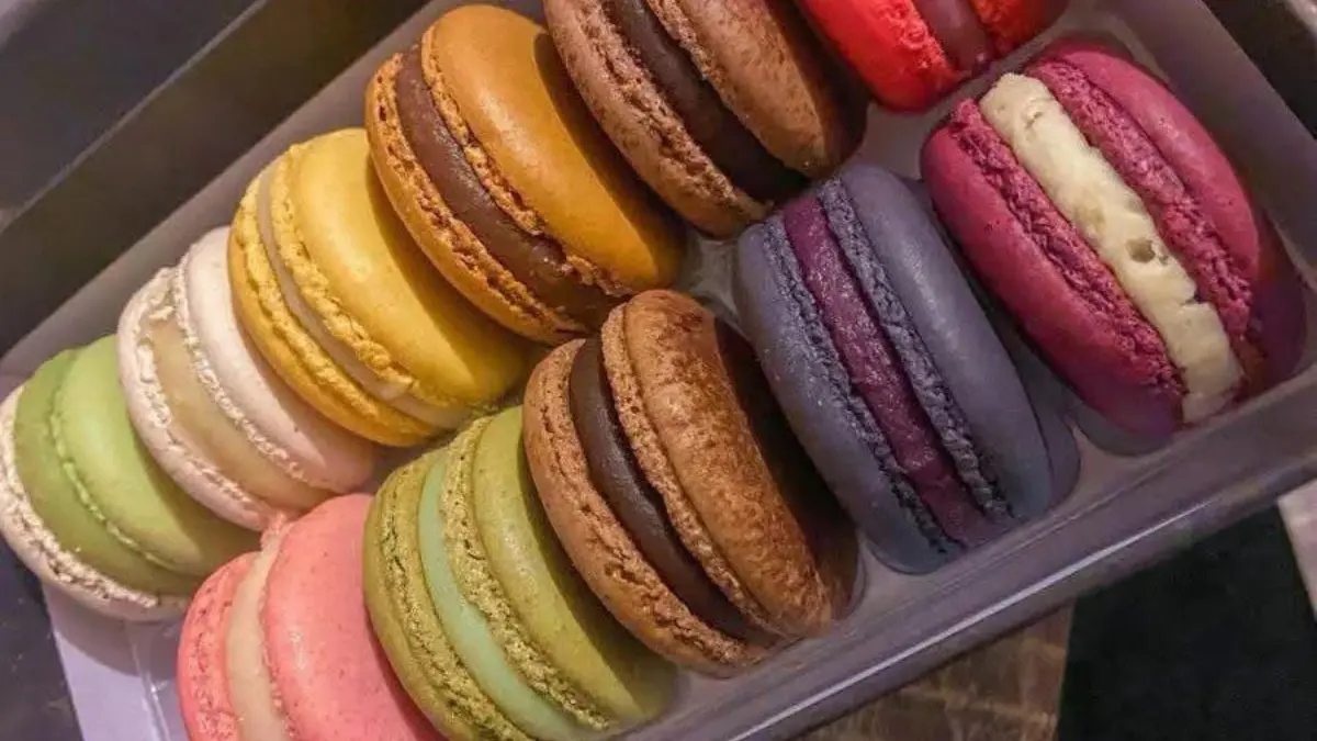 Fenomena dessert stomach terjadi akibat sensory-specific satiety, yaitu saat otak bosan dengan rasa gurih lalu tergiur rasa manis. Sistem reward otak pun kembali aktif meski perut sebenarnya sudah kenyang.