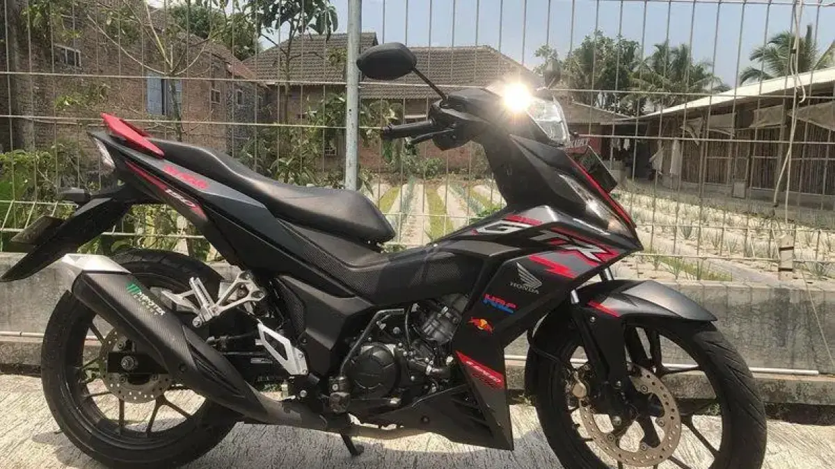 Honda Supra GTR 150 (instagram.com/rajamotor.balong)