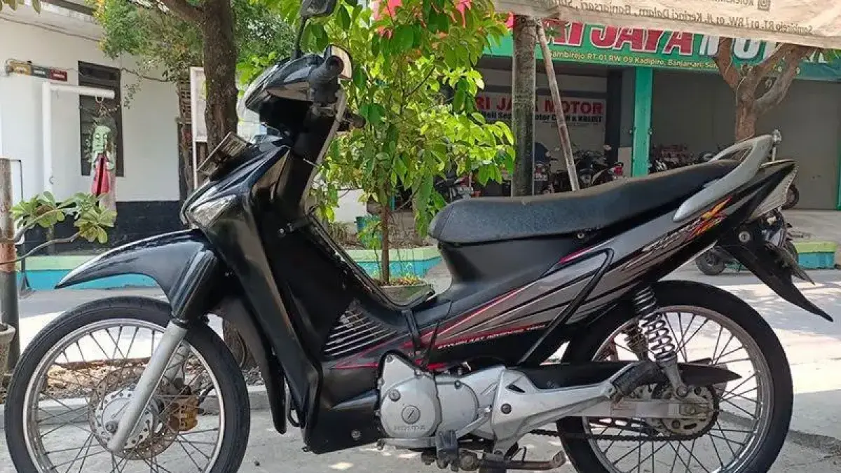 Honda Supra X 125 (instagram.com/jualbelimotorbekassolo89)