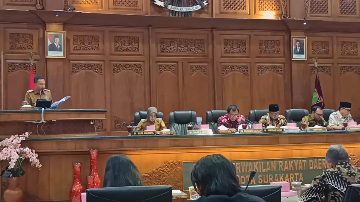 Wali Kota Solo Respati Ardi sampaikan KUA-PPAS APBD Perubahan 2026 di DPRD Solo. (A Christian/Radar Solo)