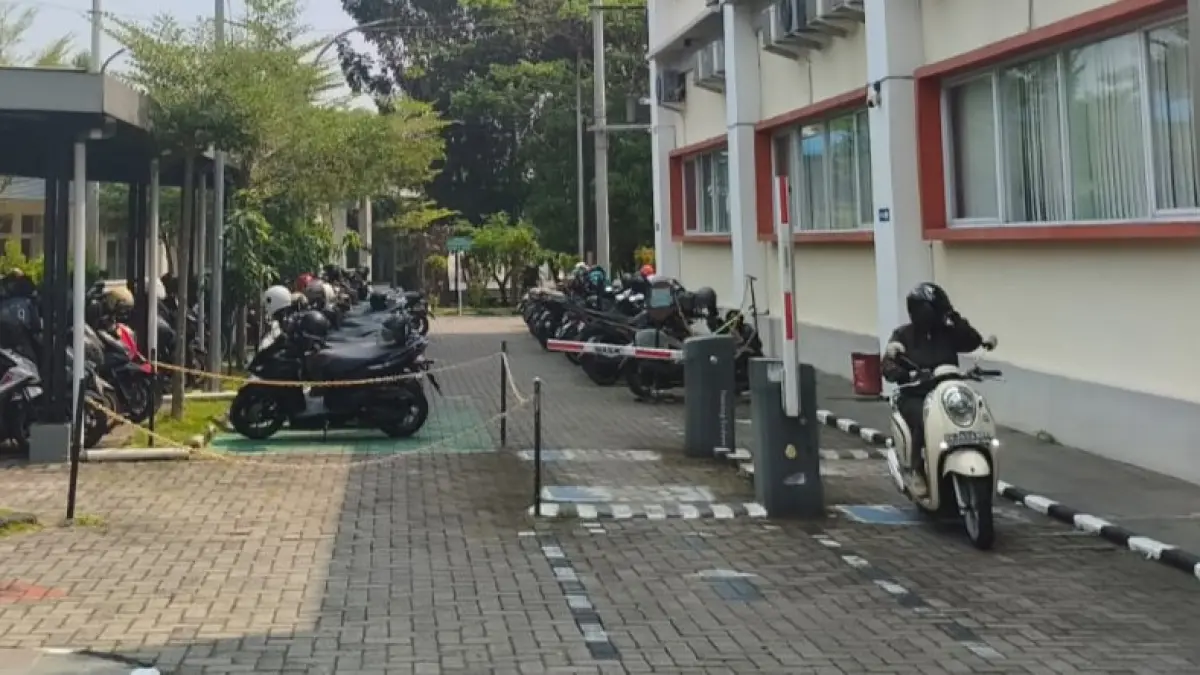 Parkiran Mal Pelayanan Publik (MPP) Sragen yang jadi lokasi pencurian. (Ahmad Khairudin/Radar Solo)