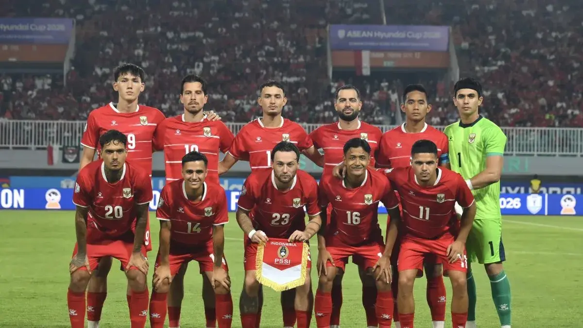 Pesepak bola Timnas Indonesia berfoto bersama sebelum melawan Vietnam pada pertandingan Grup A Piala AFF 2026 di Stadion Gelora Pakansari, Kabupaten Bogor, Jawa Barat, Senin (3/8/2026). (ANTARA FOTO/Bayu Pratama S/mrh/wsj.)