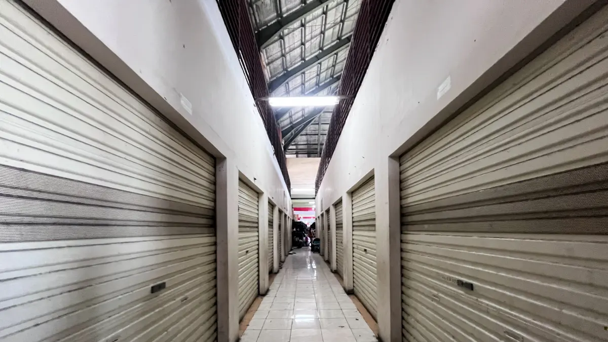 Kios-kios di Pasar Klewer menjadi salah satu alternatif untuk relokasi pedagang. (M Ihsan/Radar Solo)