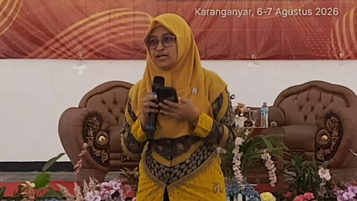 Kepala BPS Karanganyar Lin Purwati mengisi FGD di Tasikmadu, Kamis (6/8/2026) siang. (Rudi Hartono/Radar Solo)