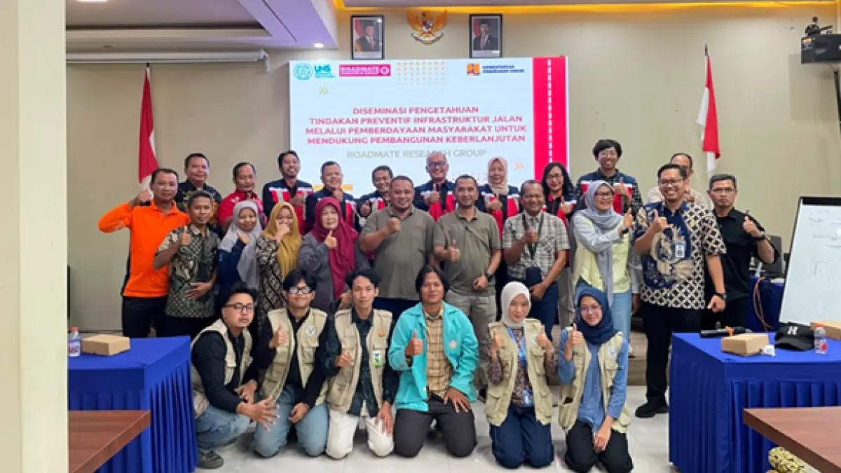 Roadmate UNS Dorong Kesadaran Pemeliharaan Jalan Preventif Lewat Pengabdian Masyarakat di Magetan