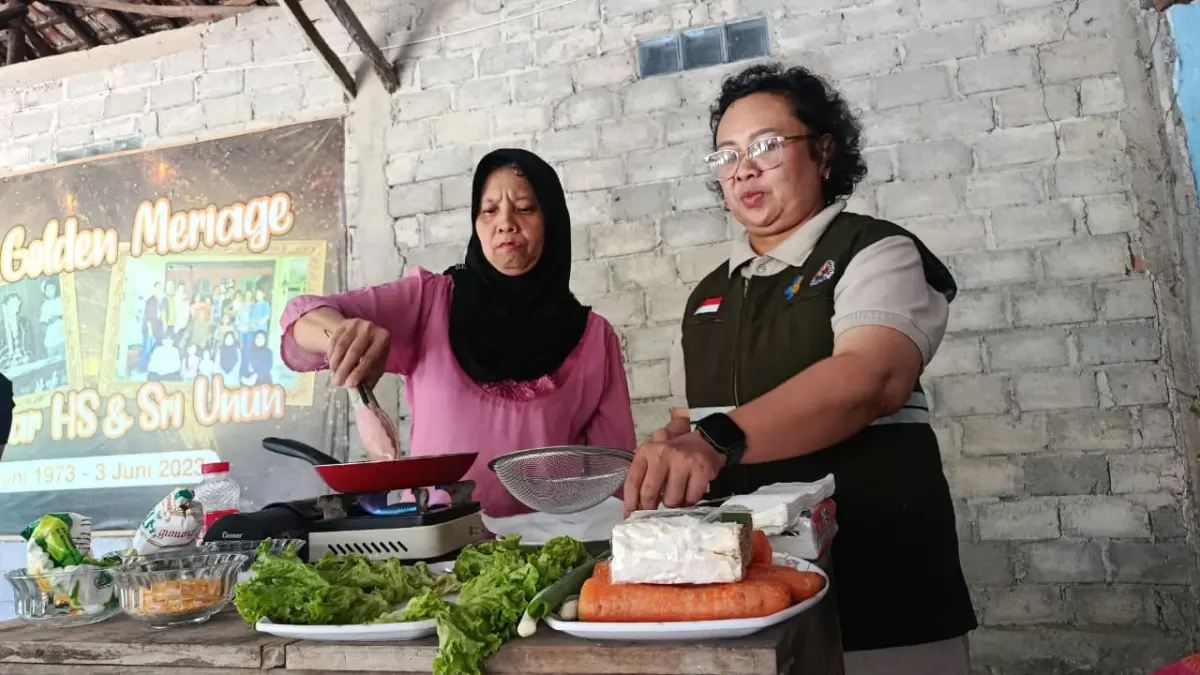 ‎INOVASI: Pelatihan ini mengolah bahan pangan lokal dan menjadi nugget berbahan tempe, ayam, dan sayuran.