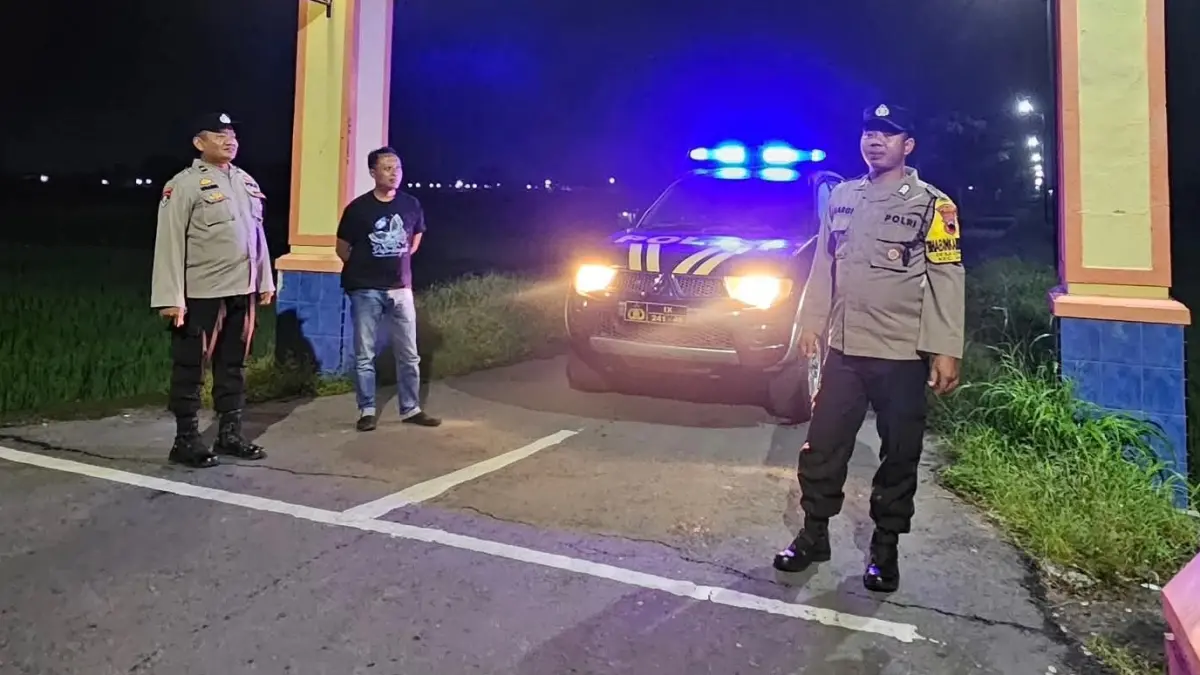 Personel Polres Sukoharjo patroli rutin jelang Pilkades Serentak 2026. (Dok. Polres Sukoharjo)