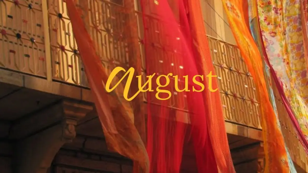 August Theory viral di TikTok sebagai tren media sosial yang mengaitkan bulan Agustus dengan kembalinya mantan dan kepastian hubungan, dipicu oleh perubahan rutinitas musim panas serta dinamika hubungan percintaan.