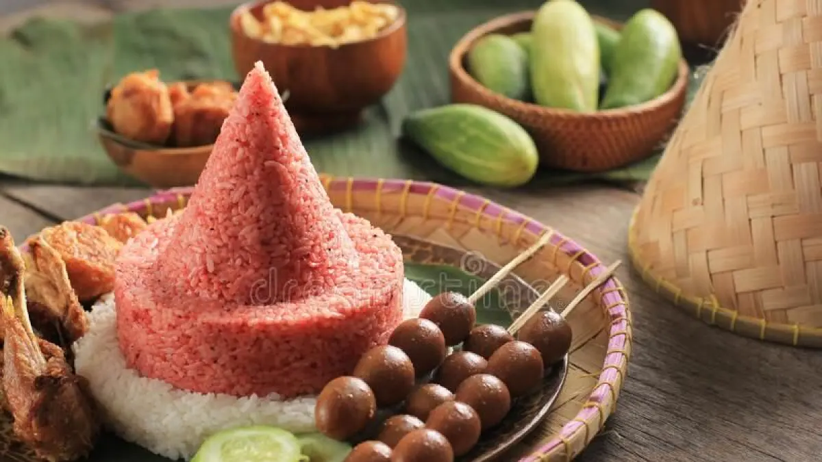 Tumpeng Merah Putih untuk memeriahkan kemerdekaan.