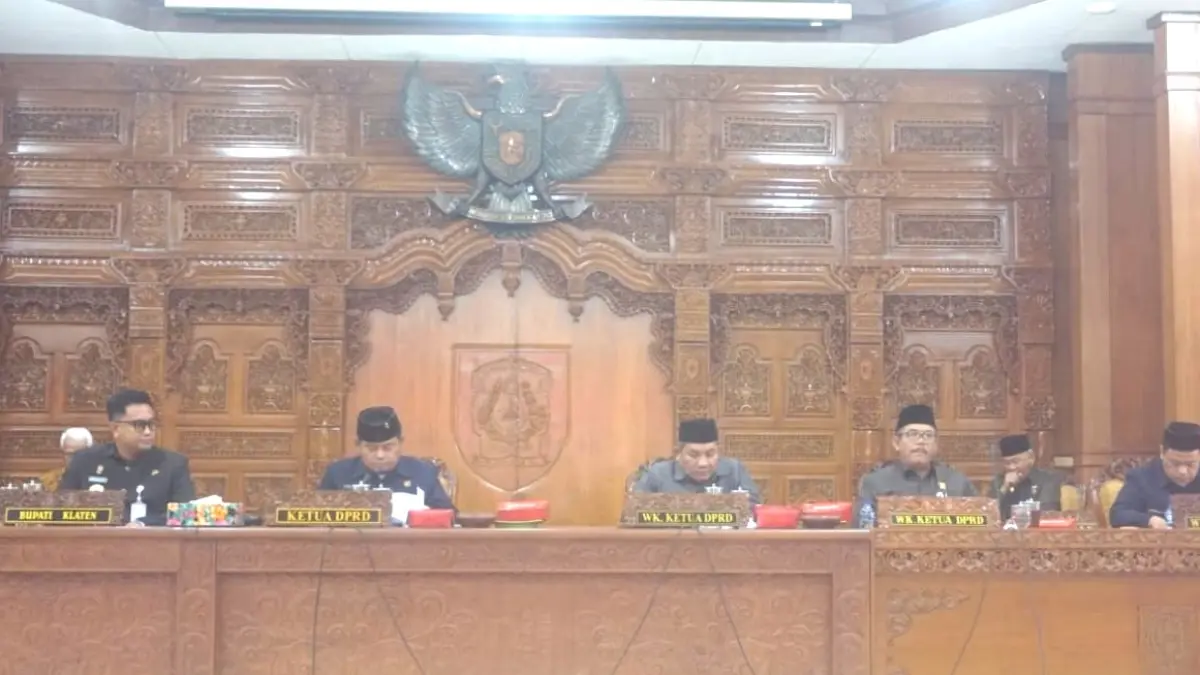 DPRD Kabupaten Klaten saat menggelar rapat paripurna yang salah satu agendanya Panitia Pemilihan (Panlih) Wakil Bupati Klaten pada Kamis (13/9/2026). (Angga Purenda/Radar Solo)